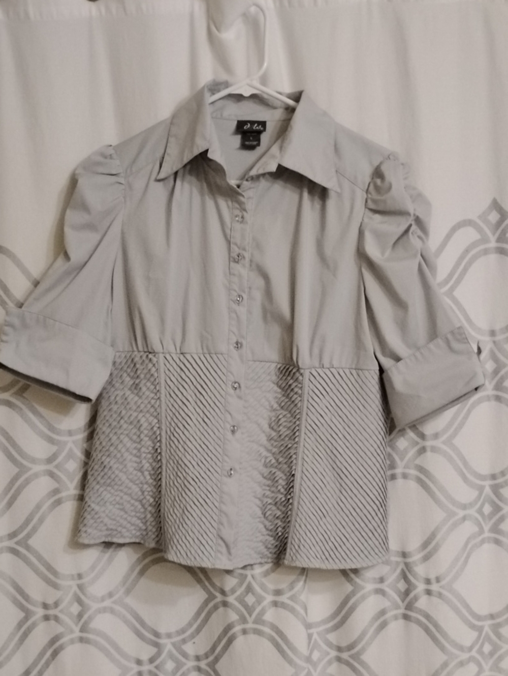 Dots Light Gray Button-Front Pleated Hem Blouse